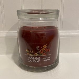 Yankee Candle ‘Autumn Wreath’ 🍁 candle 🕯️
